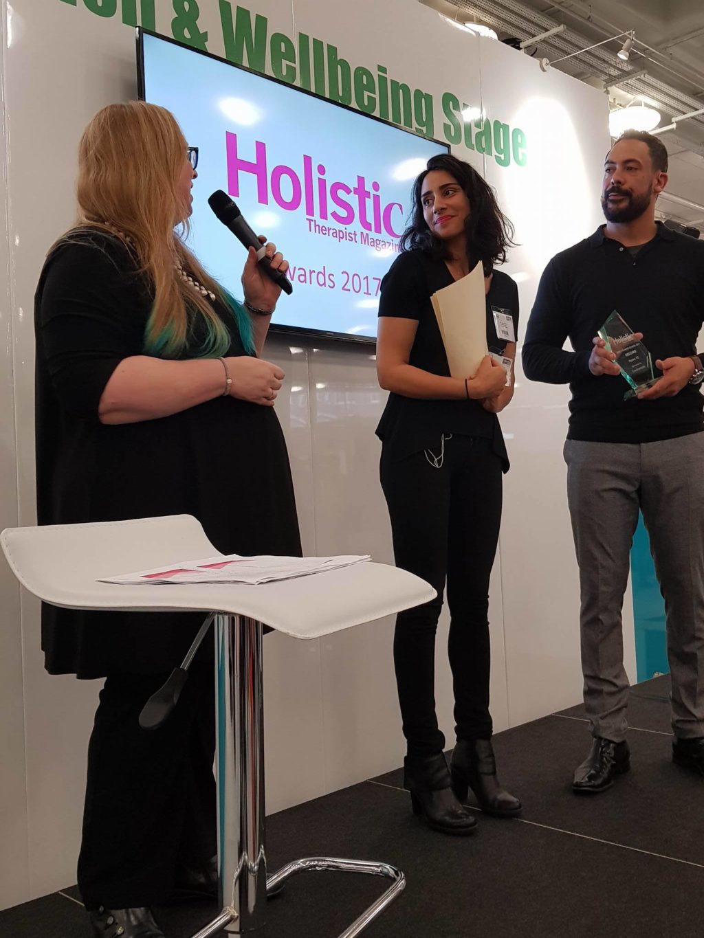 Holistic therapist magazine Holistic Business Awards 2nd place hypnotc hypnotherapy training company 2017 winner dr kate beaven marks